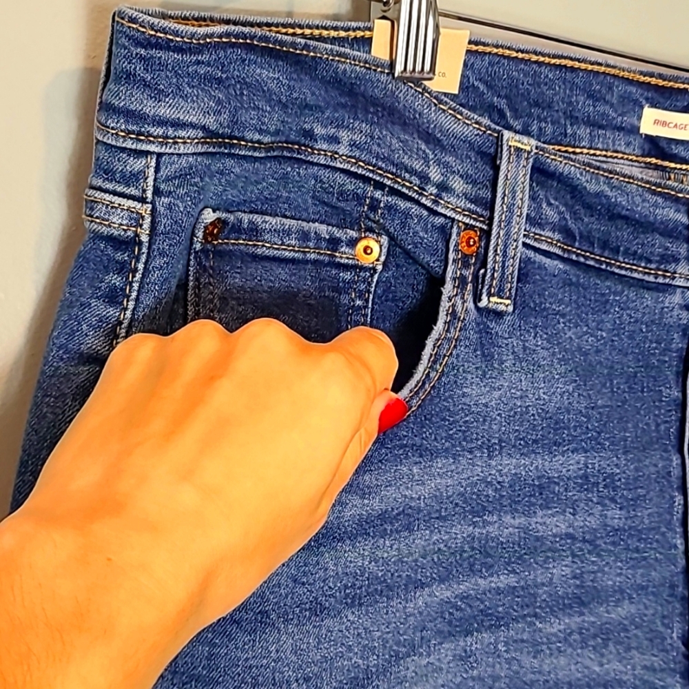 Levi's Women's Ribcage High Rise Jeans - Blue - Picture 5 of 12